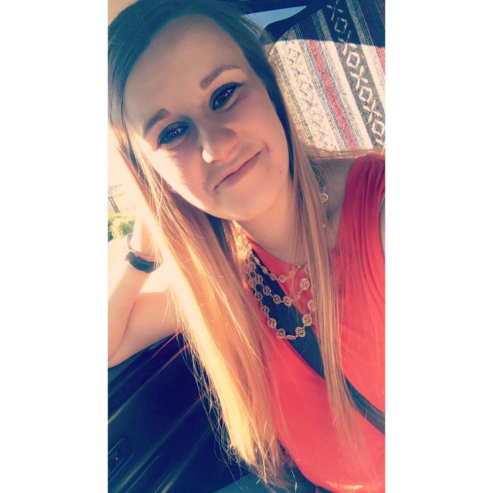 Meet your Posher, Izabel